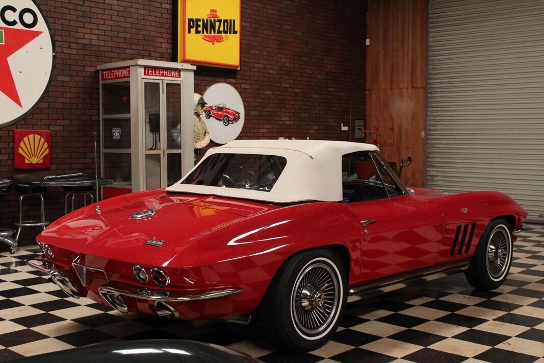 Chevrolet-Corvette-Cabriolet-1966-Red-Black-130357-11