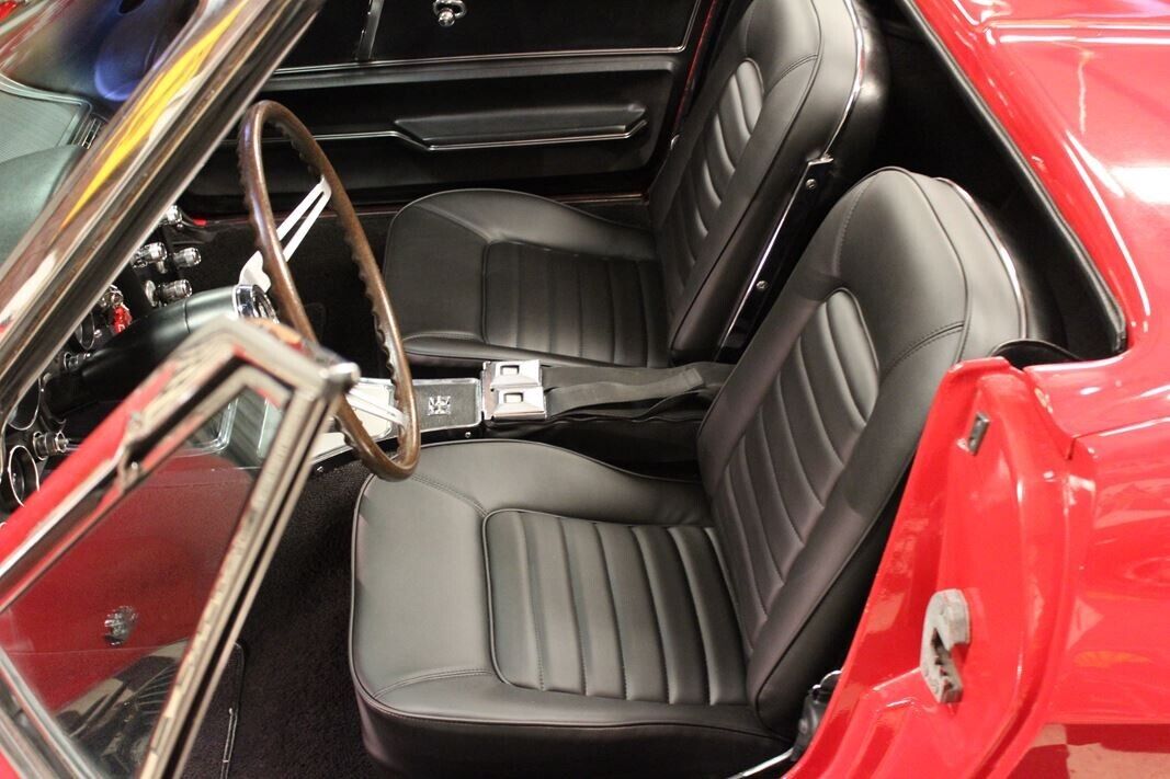 Chevrolet-Corvette-Cabriolet-1966-Red-Black-130357-15