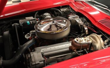 Chevrolet-Corvette-Cabriolet-1966-Red-Black-130357-20