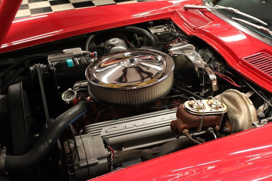 Chevrolet-Corvette-Cabriolet-1966-Red-Black-130357-20