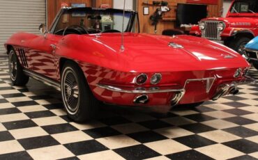 Chevrolet-Corvette-Cabriolet-1966-Red-Black-130357-3