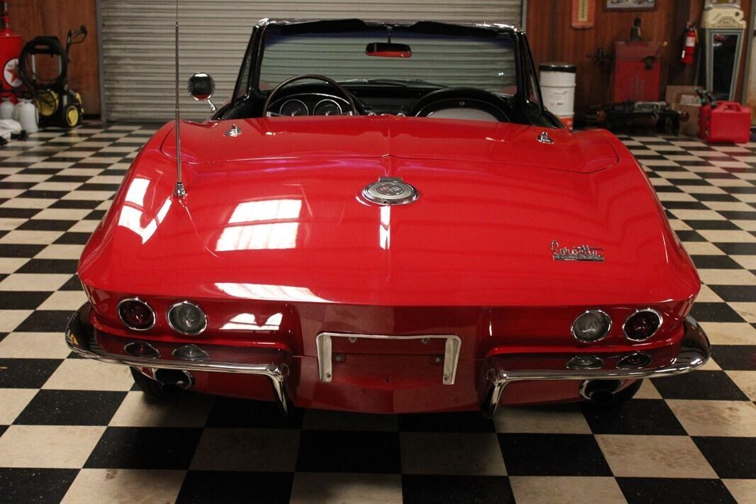 Chevrolet-Corvette-Cabriolet-1966-Red-Black-130357-4