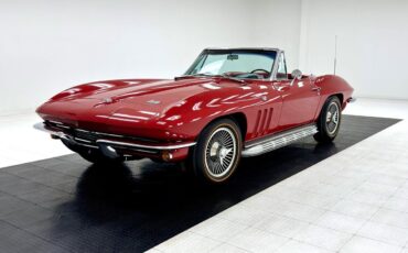 Chevrolet-Corvette-Cabriolet-1966-Red-Black-70975-1