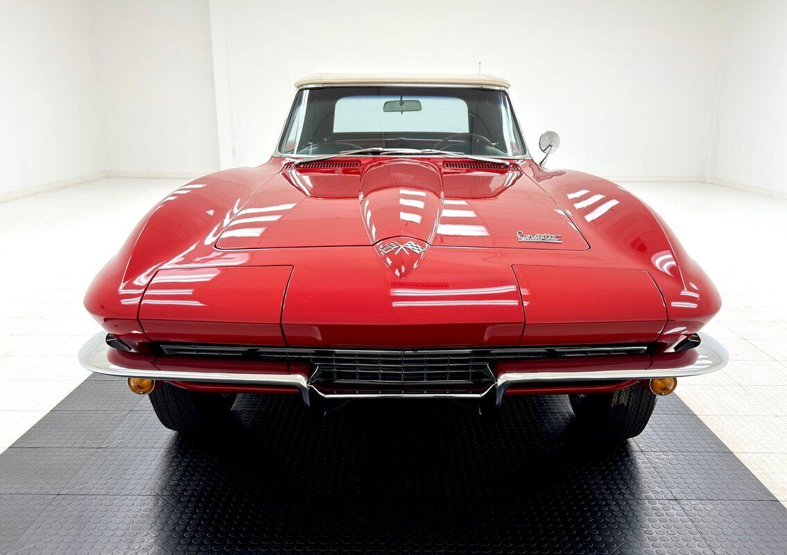 Chevrolet-Corvette-Cabriolet-1966-Red-Black-70975-10