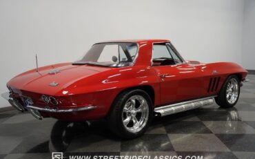 Chevrolet-Corvette-Cabriolet-1966-Red-Red-112078-11