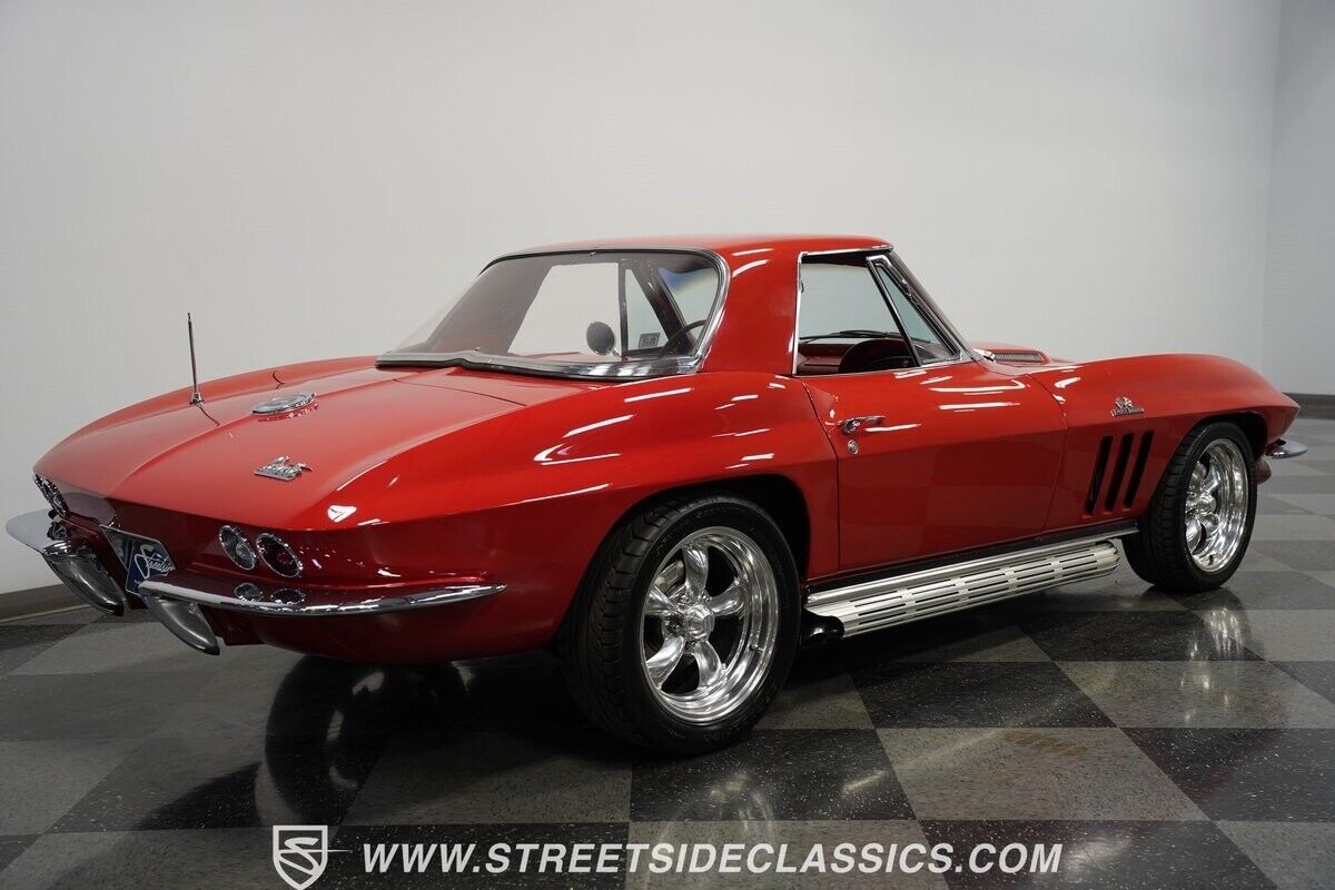 Chevrolet-Corvette-Cabriolet-1966-Red-Red-112078-11