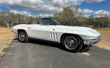 Chevrolet-Corvette-Cabriolet-1966-White-Red-145102-9