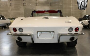 Chevrolet-Corvette-Cabriolet-1966-White-Red-89359-5