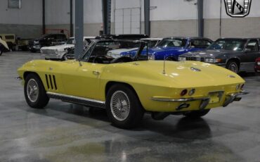 Chevrolet-Corvette-Cabriolet-1966-Yellow-Black-112878-3