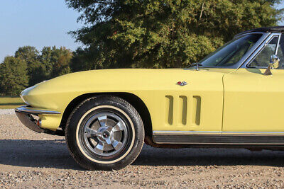 Chevrolet-Corvette-Cabriolet-1966-Yellow-Black-96561-3