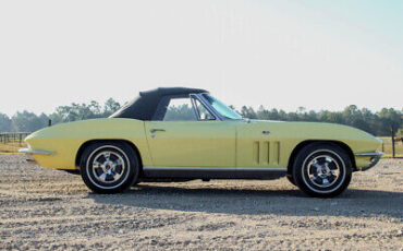 Chevrolet-Corvette-Cabriolet-1966-Yellow-Black-96561-8