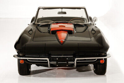 Chevrolet-Corvette-Cabriolet-1967-Black-Black-0-3