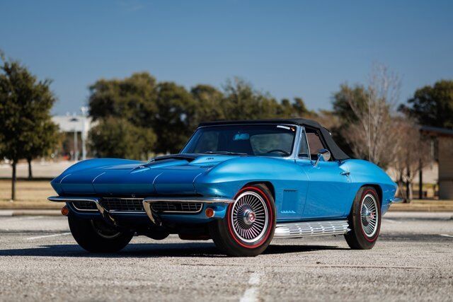 Chevrolet-Corvette-Cabriolet-1967-Blue-Blue-1788-12