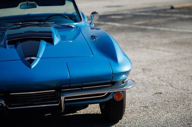 Chevrolet-Corvette-Cabriolet-1967-Blue-Blue-1788-25