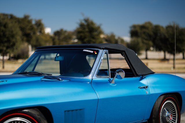 Chevrolet-Corvette-Cabriolet-1967-Blue-Blue-1788-32