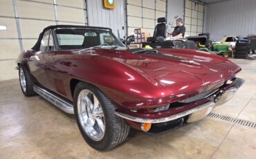 Chevrolet-Corvette-Cabriolet-1967-MARLBORO-MAROON-BLACK-LEATHER-83881-5