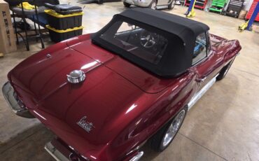 Chevrolet-Corvette-Cabriolet-1967-MARLBORO-MAROON-BLACK-LEATHER-83881-8