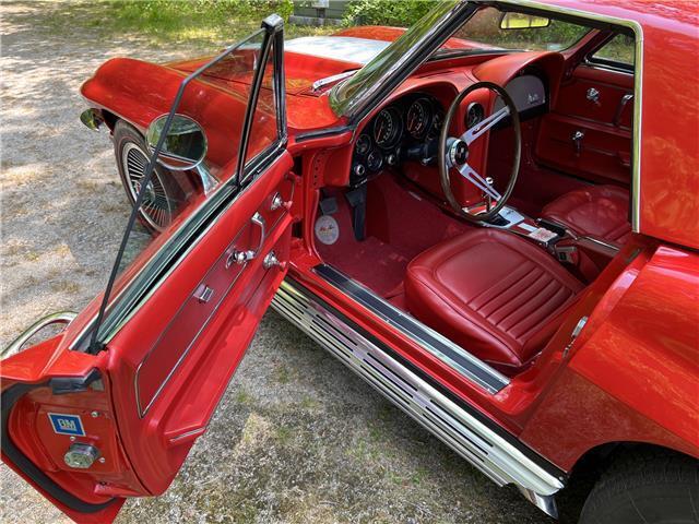 Chevrolet-Corvette-Cabriolet-1967-Red-Red-275-14