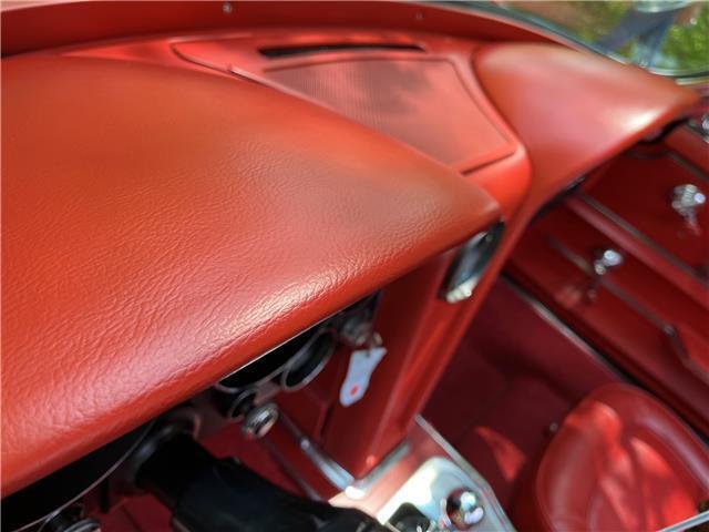 Chevrolet-Corvette-Cabriolet-1967-Red-Red-275-20