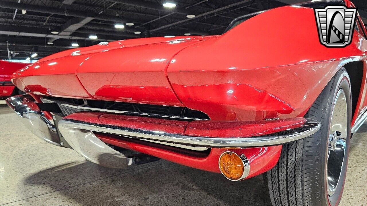 Chevrolet-Corvette-Cabriolet-1967-Red-White-68053-10