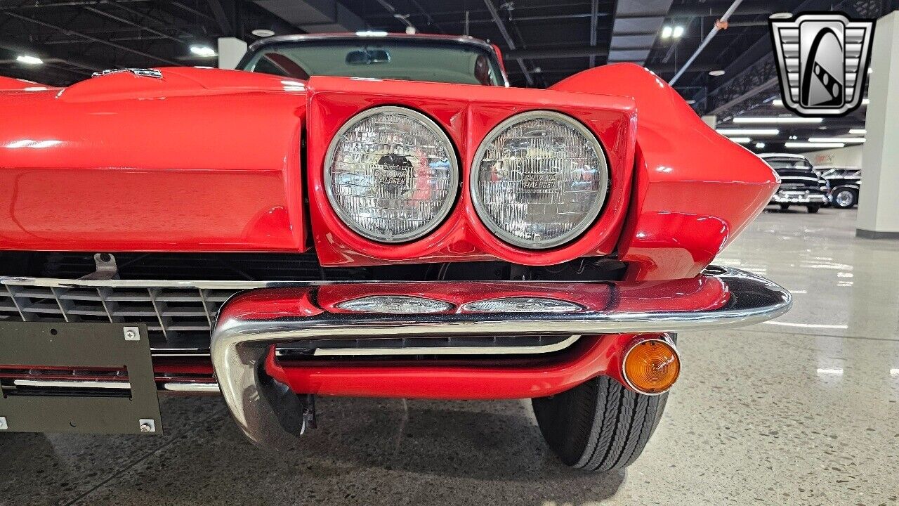 Chevrolet-Corvette-Cabriolet-1967-Red-White-68053-9