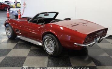 Chevrolet-Corvette-Cabriolet-1968-Burgundy-Black-149088-6