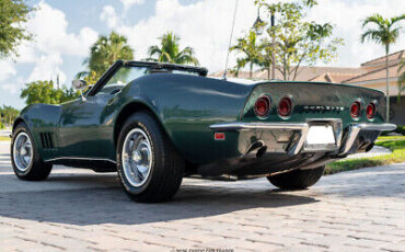 Chevrolet-Corvette-Cabriolet-1968-Green-Black-114967-5