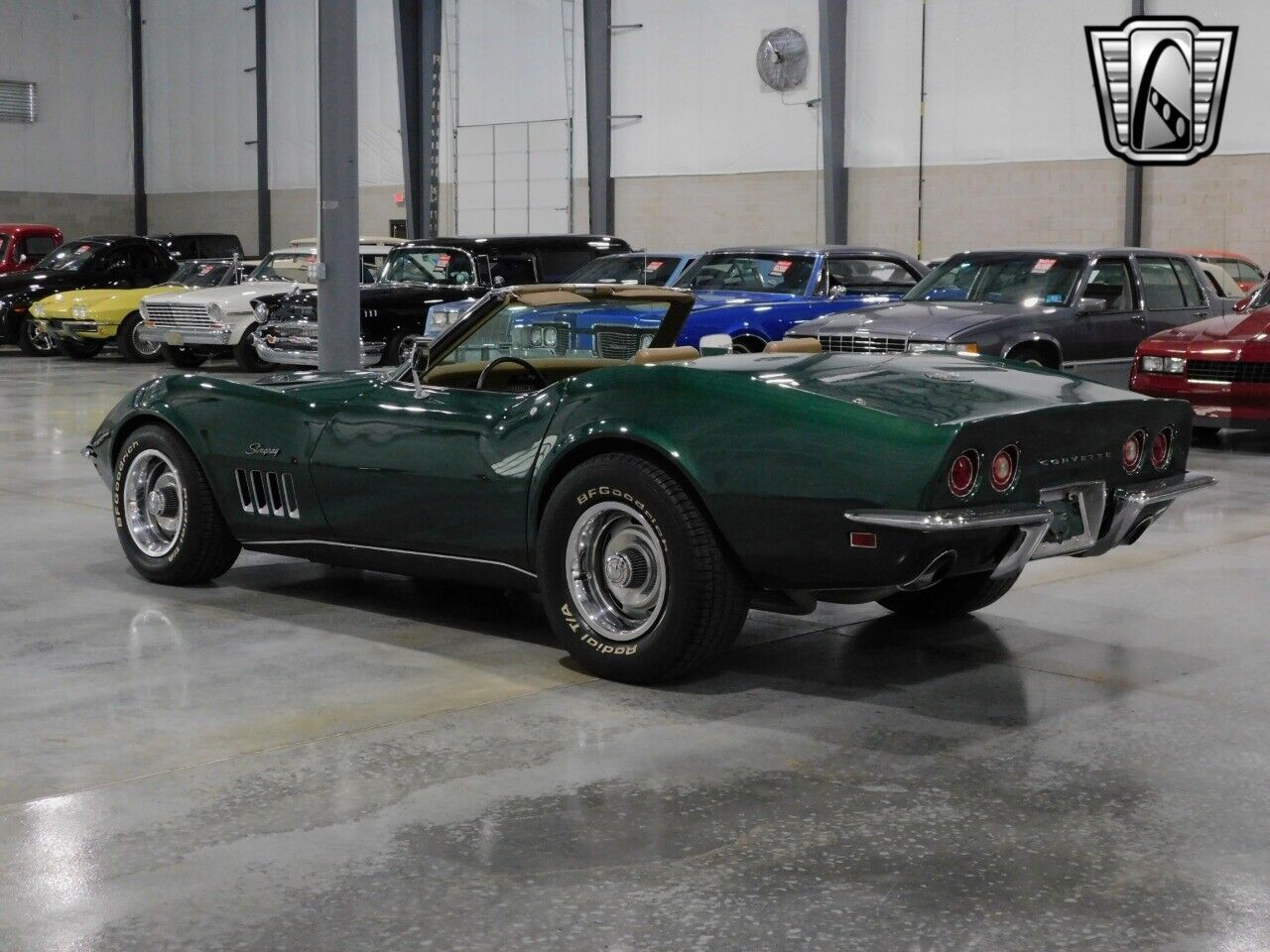 Chevrolet-Corvette-Cabriolet-1969-Green-Tan-56-3