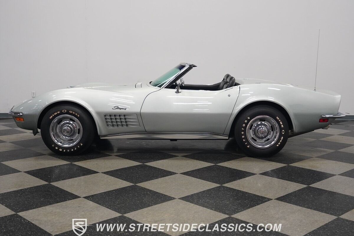 Chevrolet-Corvette-Cabriolet-1970-Silver-Black-92529-8