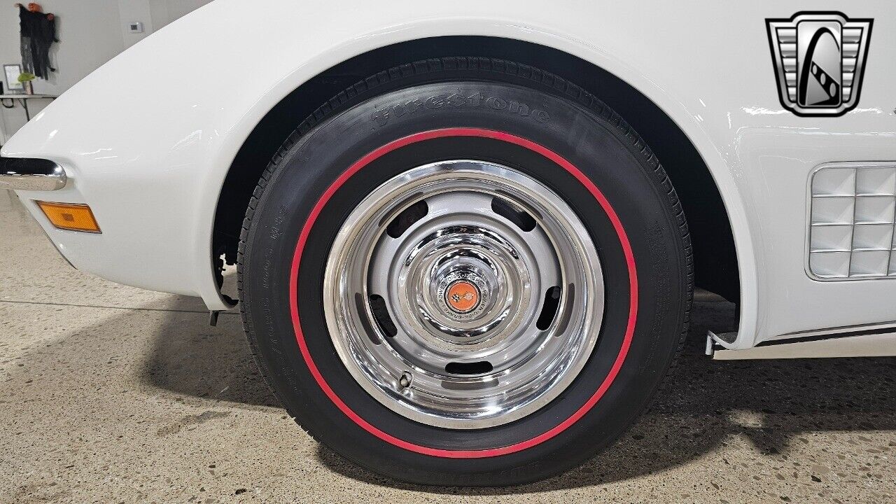 Chevrolet-Corvette-Cabriolet-1971-White-Red-6782-7