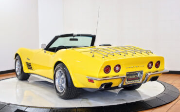 Chevrolet-Corvette-Cabriolet-1971-Yellow-Black-111843-4