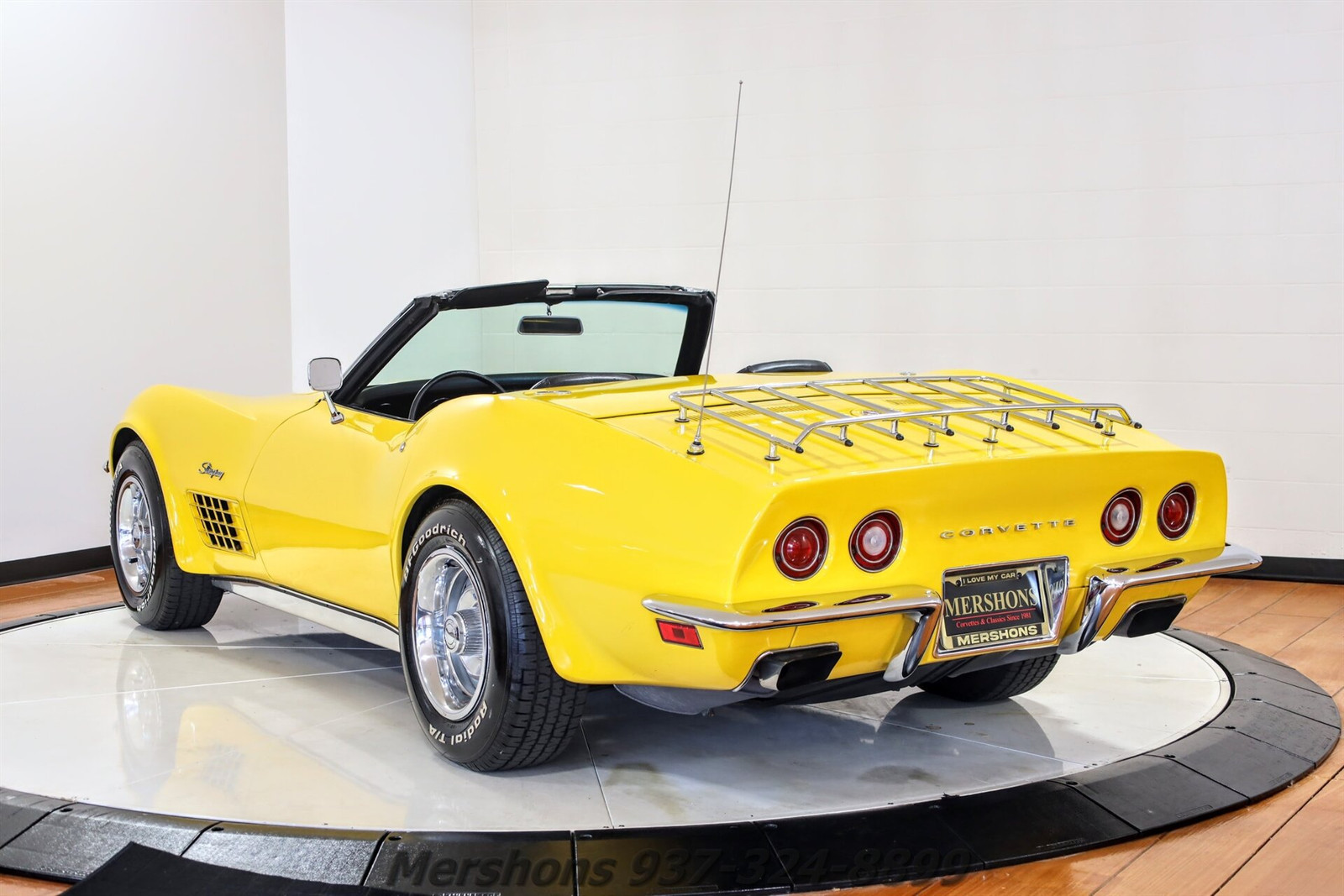 Chevrolet-Corvette-Cabriolet-1971-Yellow-Black-111843-4