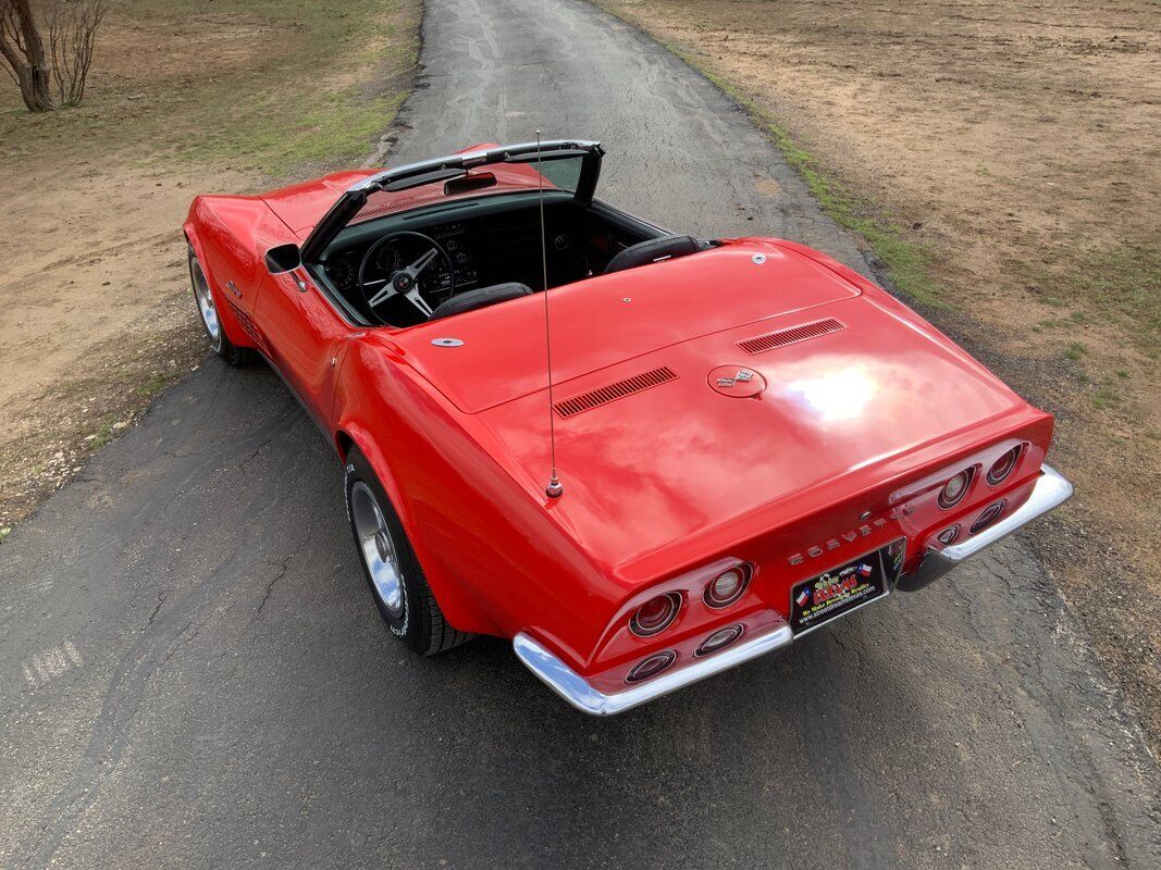 Chevrolet-Corvette-Cabriolet-1972-Red-Black-141268-2