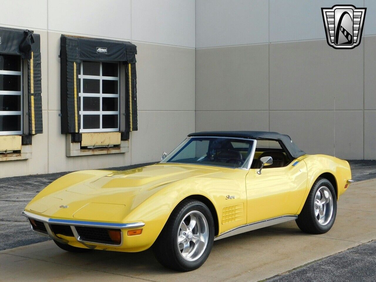 Chevrolet-Corvette-Cabriolet-1972-Yellow-Saddle-126530-2