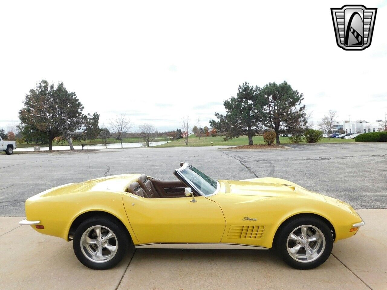 Chevrolet-Corvette-Cabriolet-1972-Yellow-Saddle-126530-4