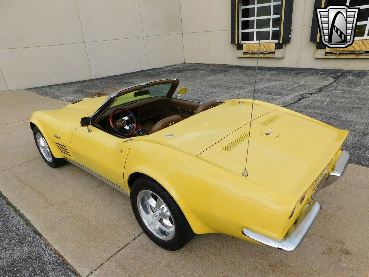 Chevrolet-Corvette-Cabriolet-1972-Yellow-Saddle-126530-5