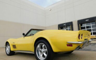 Chevrolet-Corvette-Cabriolet-1972-Yellow-Saddle-126530-8