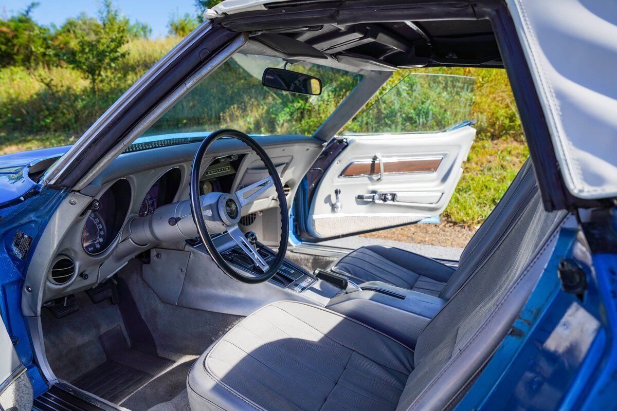 Chevrolet-Corvette-Cabriolet-1974-Blue-Gray-164538-30