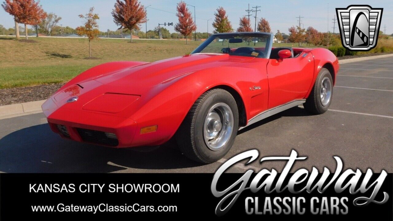 Chevrolet Corvette  year1}