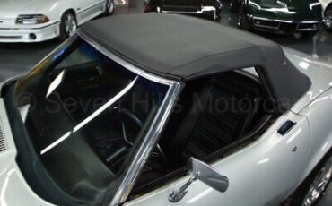 Chevrolet-Corvette-Cabriolet-1974-Silver-Black-130470-10