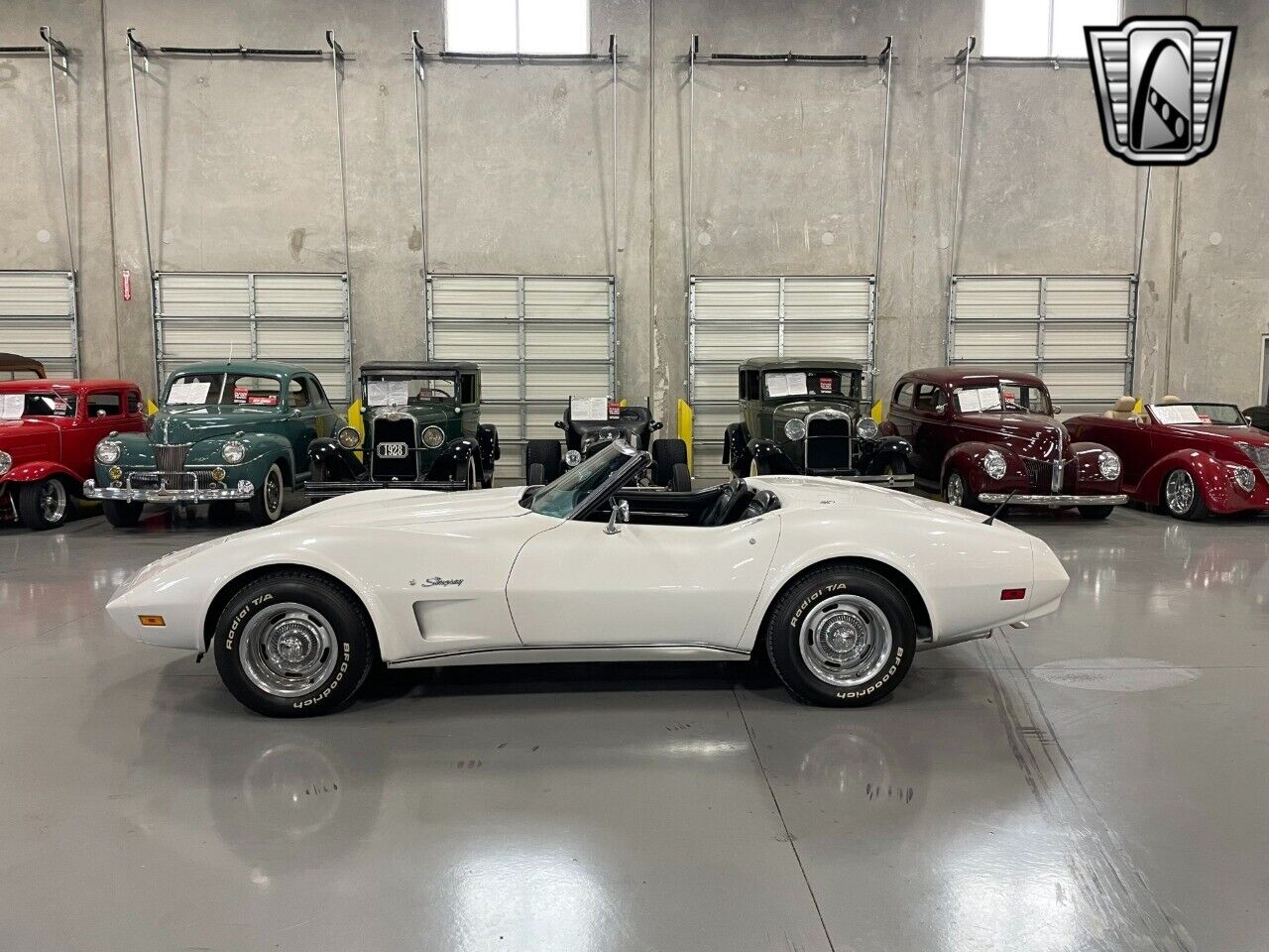 Chevrolet-Corvette-Cabriolet-1974-White-Black-119479-3