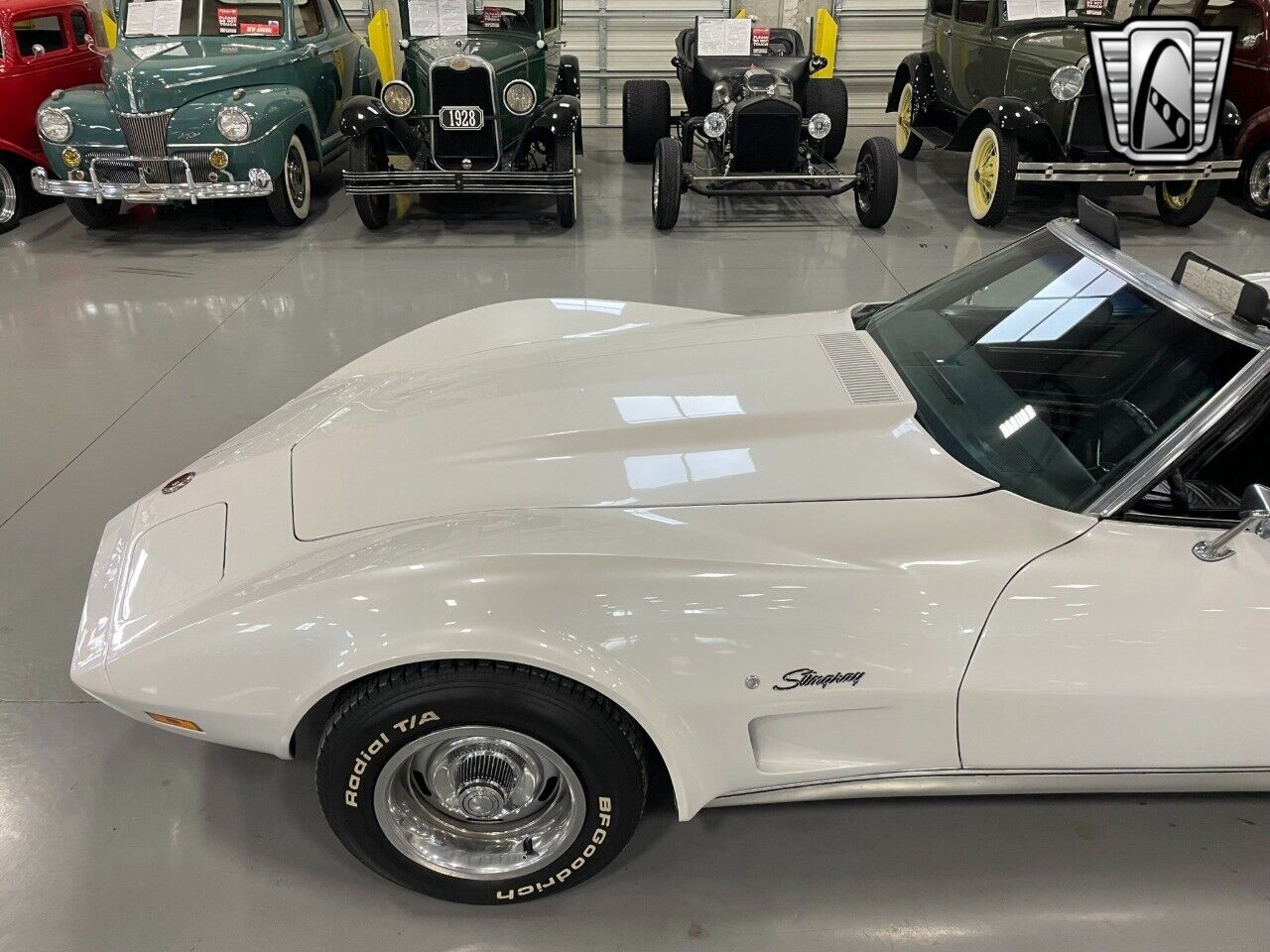 Chevrolet-Corvette-Cabriolet-1974-White-Black-119479-6