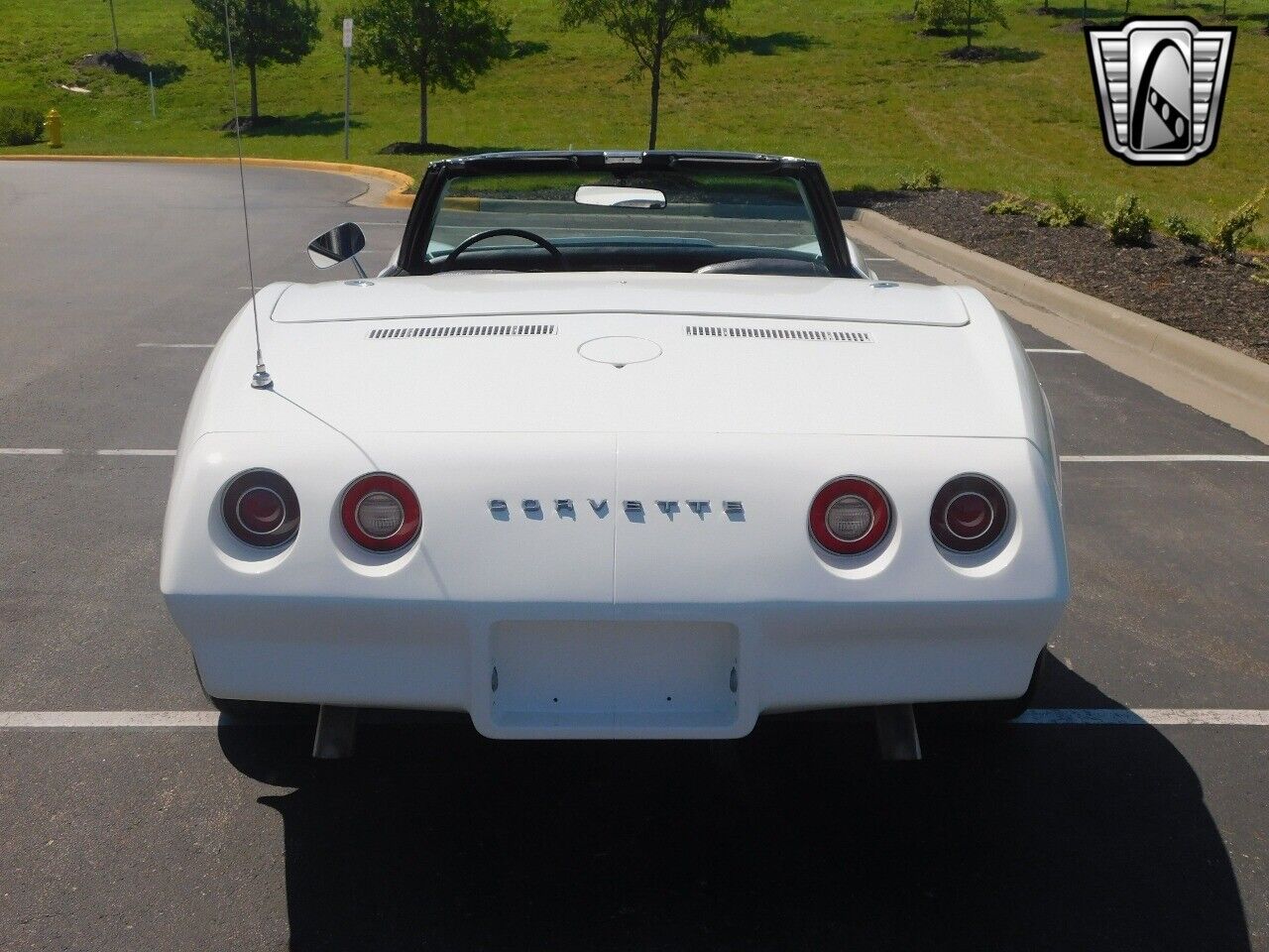 Chevrolet-Corvette-Cabriolet-1974-White-Black-98009-4