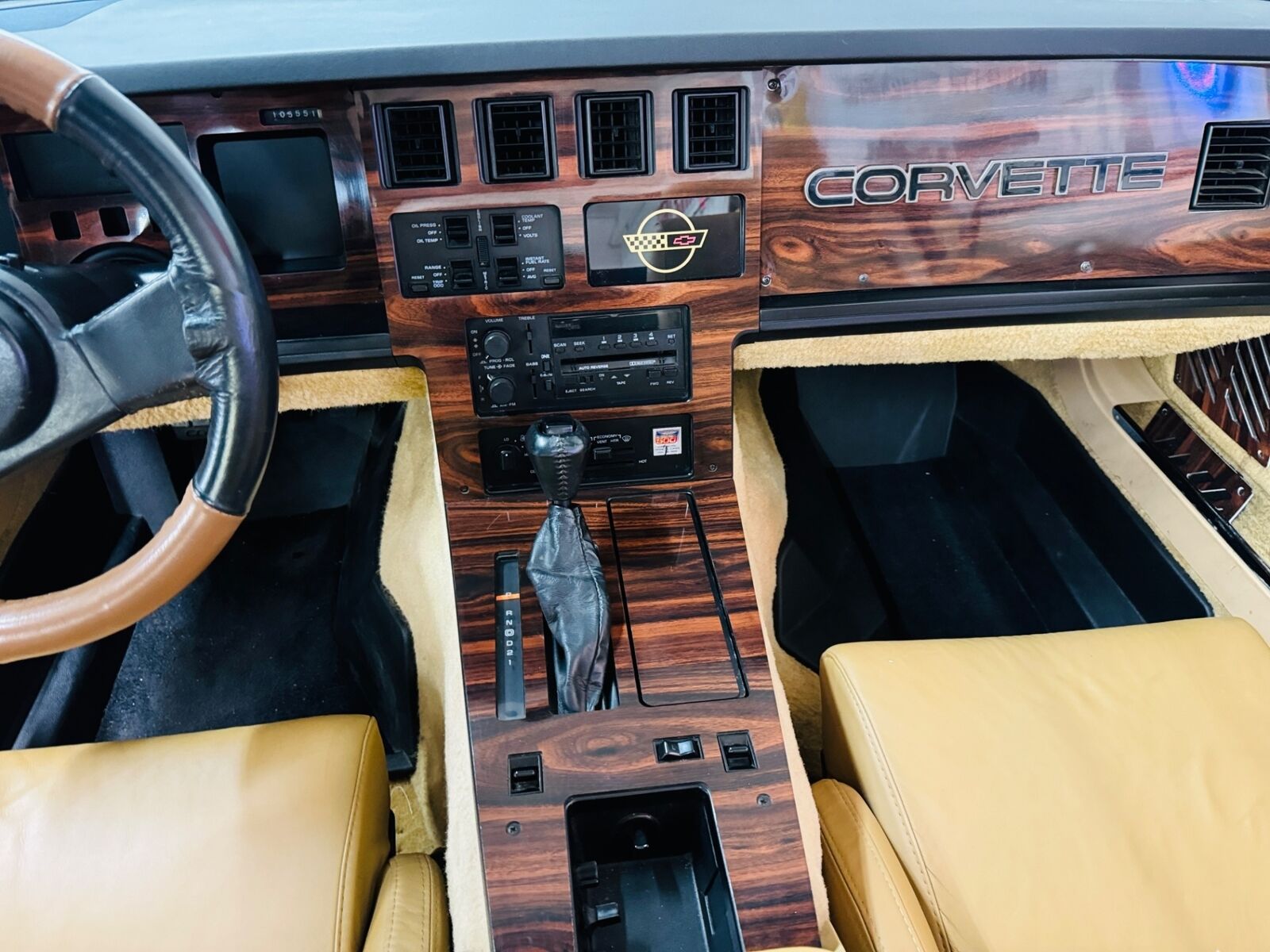 Chevrolet-Corvette-Cabriolet-1986-Black-Tan-169868-35