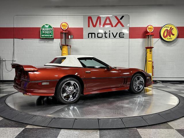 Chevrolet-Corvette-Cabriolet-1986-Red-Gray-56115-6