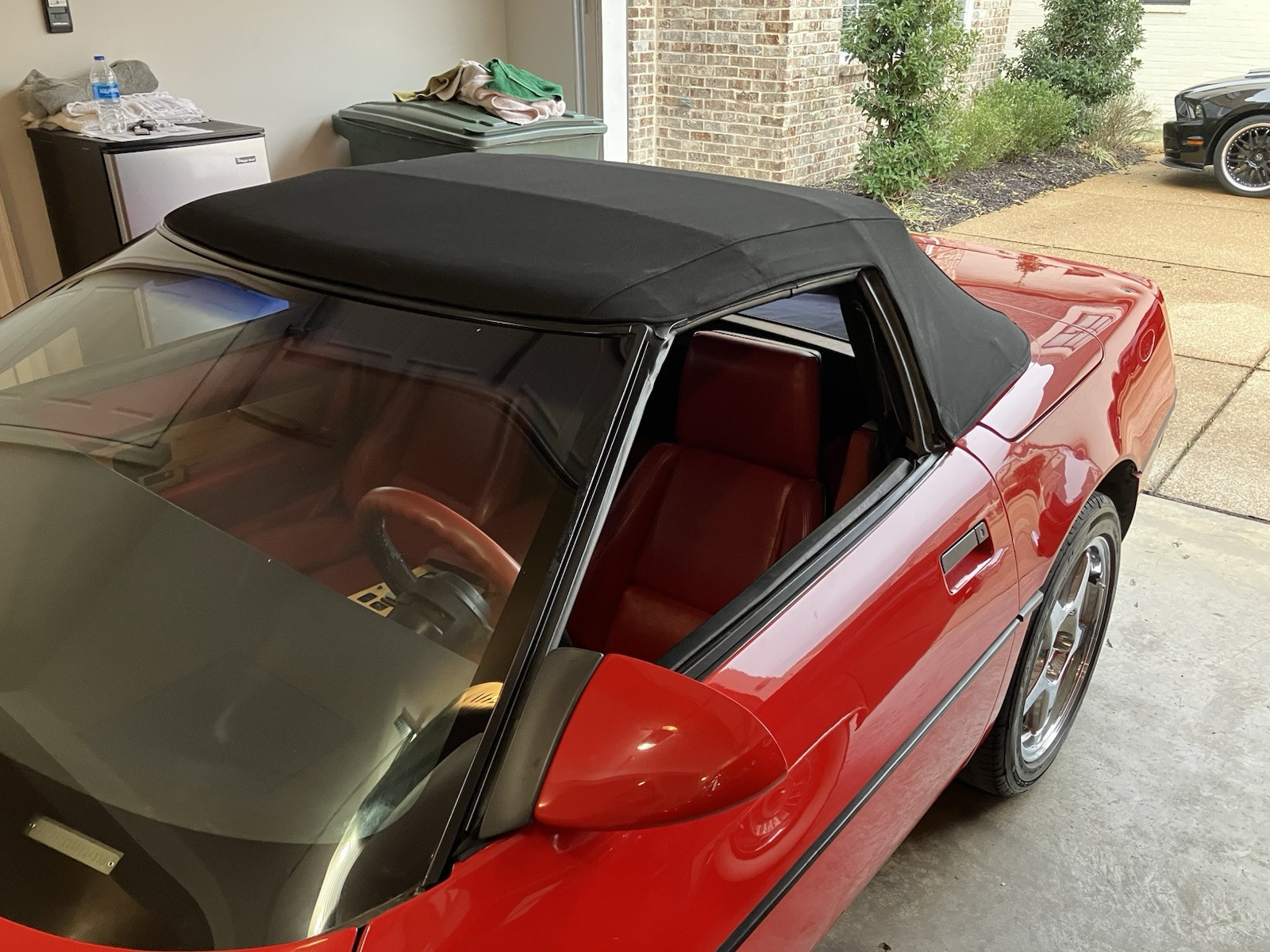 Chevrolet-Corvette-Cabriolet-1986-Red-Red-189903-12