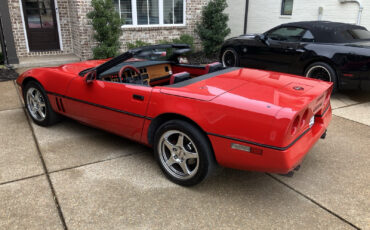 Chevrolet-Corvette-Cabriolet-1986-Red-Red-189903-2