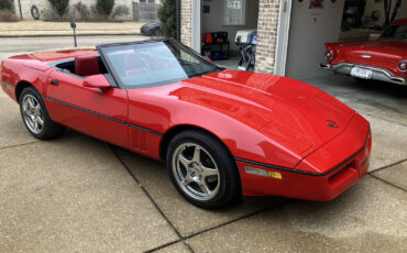 Chevrolet-Corvette-Cabriolet-1986-Red-Red-189903-3