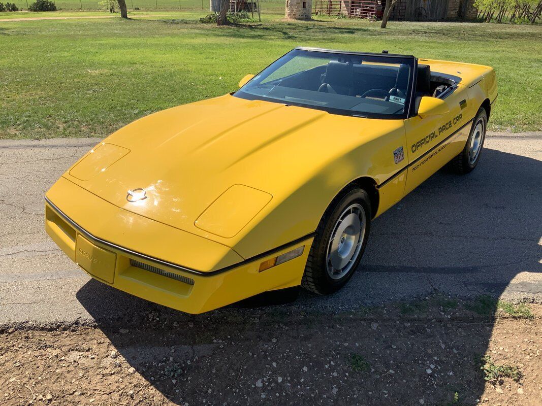 Chevrolet-Corvette-Cabriolet-1986-Yellow-Black-46162-11