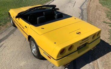 Chevrolet-Corvette-Cabriolet-1986-Yellow-Black-46162-2